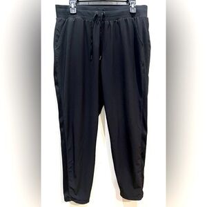Black Stretch Woven Taper Pants Size L Track - All in
Motion™ Drawstring